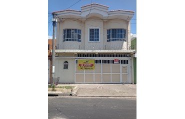 SE VENDE CASA EN RESIDENCIAL MONTE BELLO